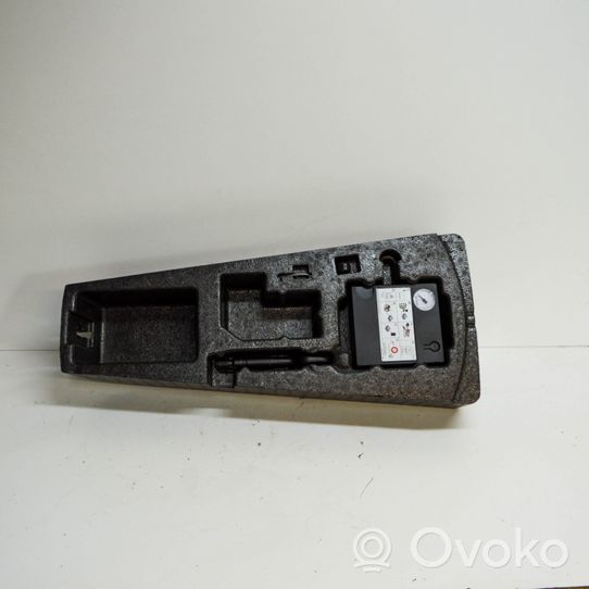 Seat Leon (5F) Inne elementy wykończenia bagażnika 5F0012109A