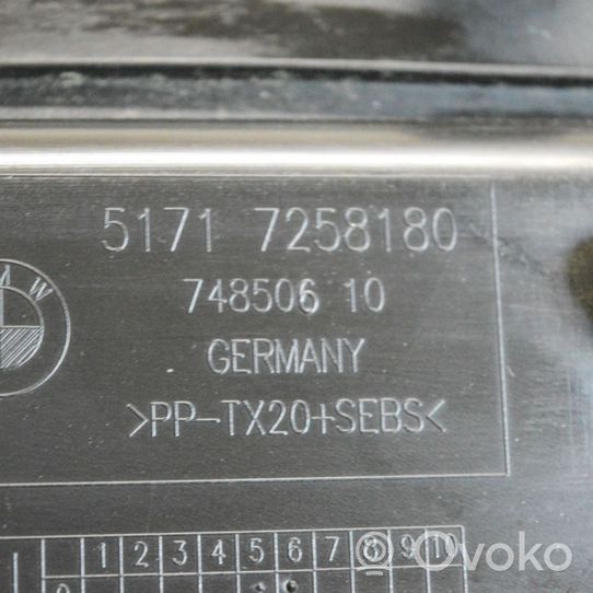 BMW 3 F30 F35 F31 Valytuvų apdaila (-os) 7258180