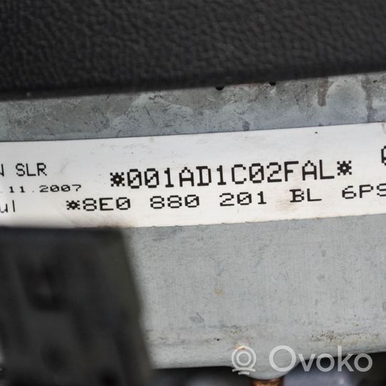 Audi A4 S4 B7 8E 8H Ohjauspyörän turvatyyny 8E0880201BL