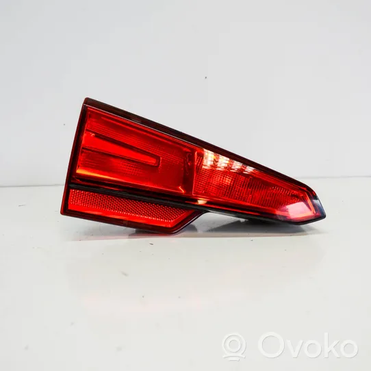 Audi A4 S4 B9 Lampy tylnej klapy bagażnika 8W5945075A