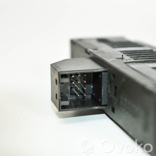 TDS87746 Audi A4 S4 B8 8K Switch for retractable tow bar 8K0959673F