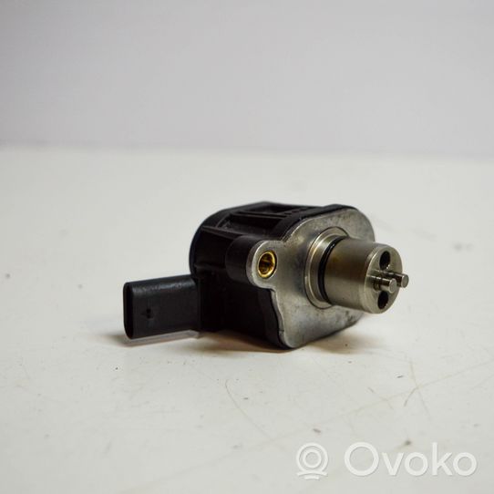 Audi Q3 8U Magneettiventtiili 04E906048A