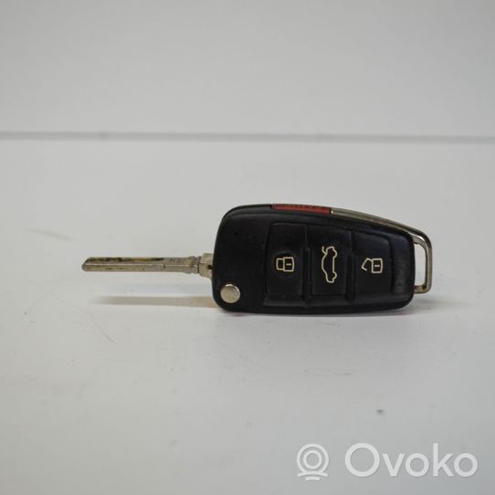 Audi A3 S3 8V Klucz / Karta zapłonu 8V0837220E