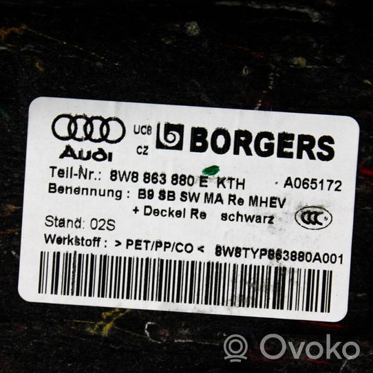 Audi A5 Boczek / Tapicerka / bagażnika 8W8863992