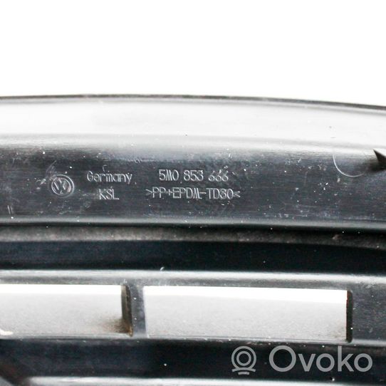 Volkswagen Golf Plus Etupuskurin alempi jäähdytinsäleikkö 5M0853666