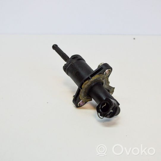 Volkswagen Polo V 6R Siłownik sprzęgła / Wysprzęglik 6R0721388