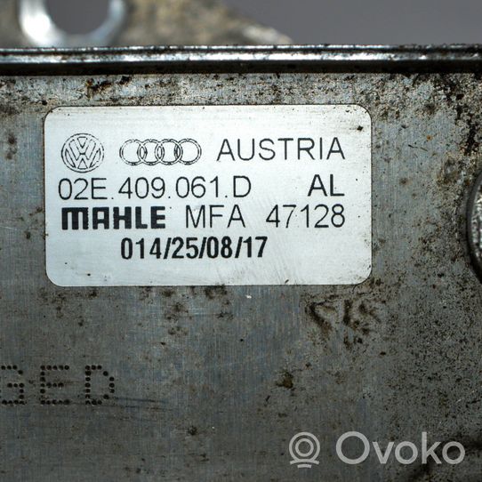 Volkswagen Jetta VI Pavarų dėžės tepalo radiatorius 02E409061D