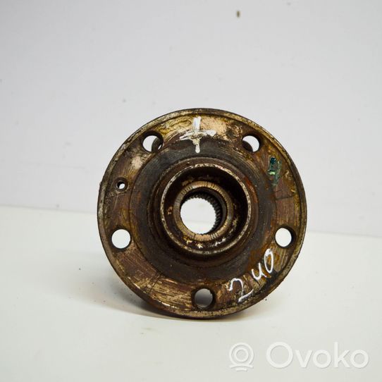 Volkswagen PASSAT B6 Front wheel bearing hub 