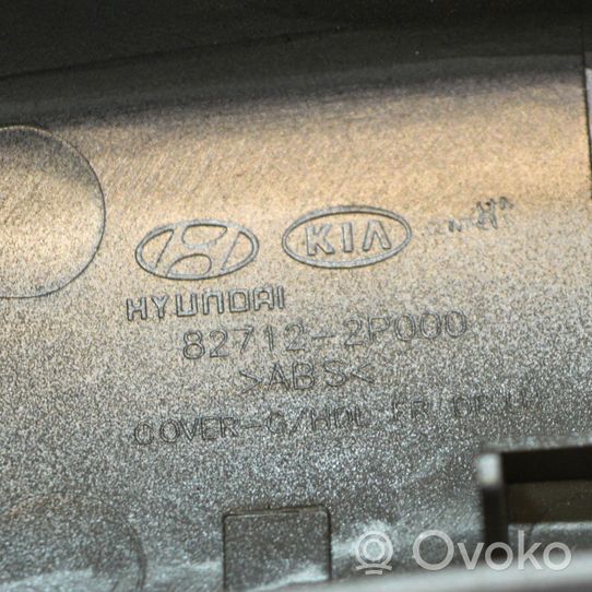 KIA Sorento Listwa tapicerki drzwi przednich 827122P