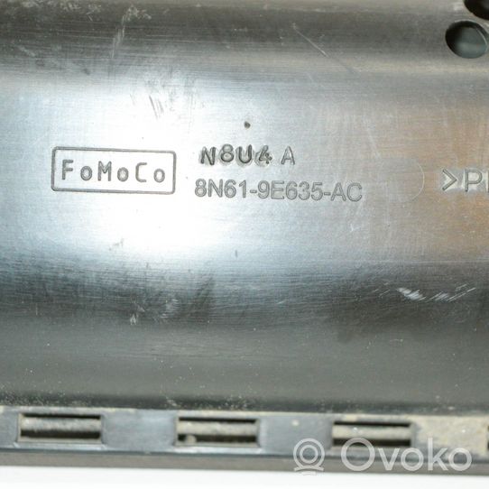 Mazda 3 II Ohjaamon sisäilman ilmakanava 8N619E635AC