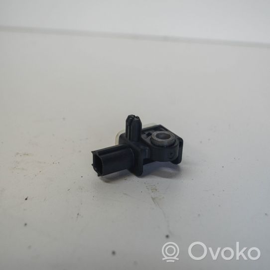 Mazda 3 II Sensore d’urto/d'impatto apertura airbag BBM457KC0