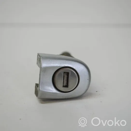 Volkswagen Eos Zamek drzwi przednich 1Q0837168