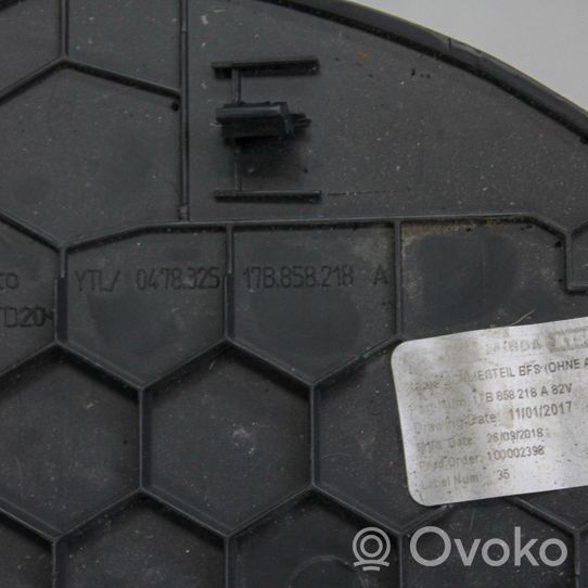 Volkswagen Jetta VII Garniture d'extrémité latérale du tableau de bord 17B858218A