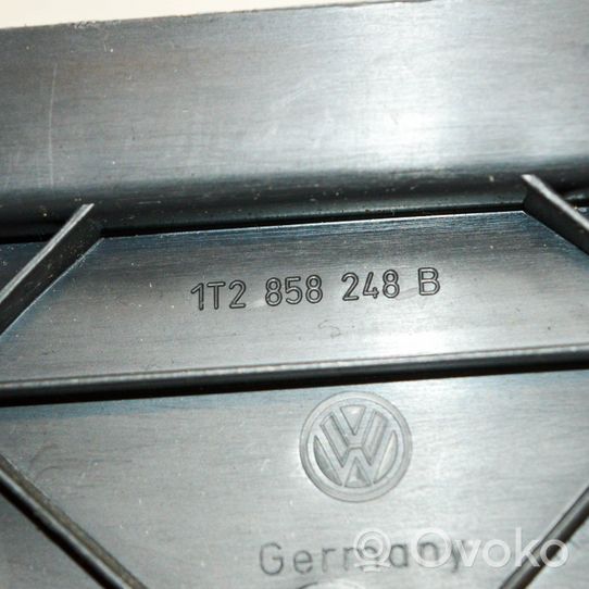 Volkswagen Touran II Garniture d'extrémité latérale du tableau de bord 1T2858248B