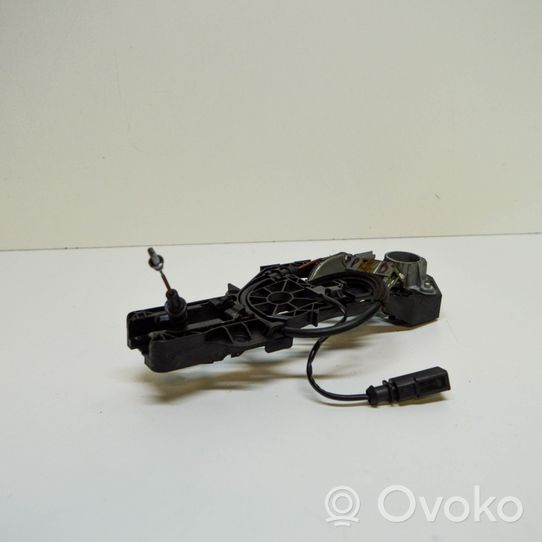 Volkswagen PASSAT CC Priekinė atidarymo rankenėlė vidinė 3C8837886