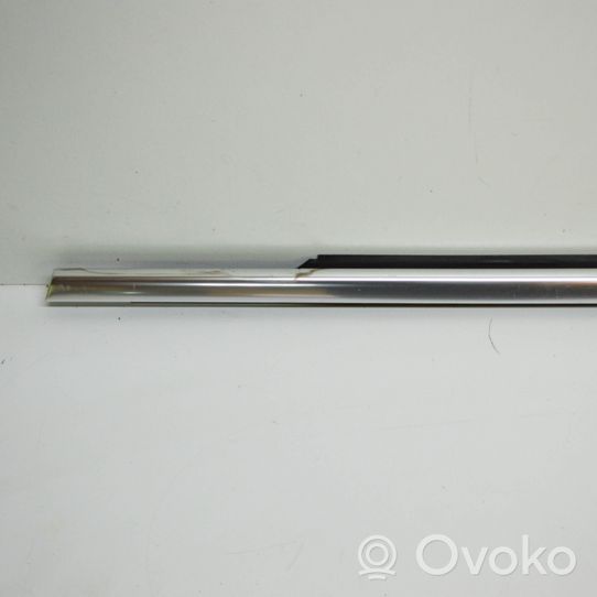 Volkswagen PASSAT CC Rivestimento modanatura del vetro della portiera anteriore 3C8837475F