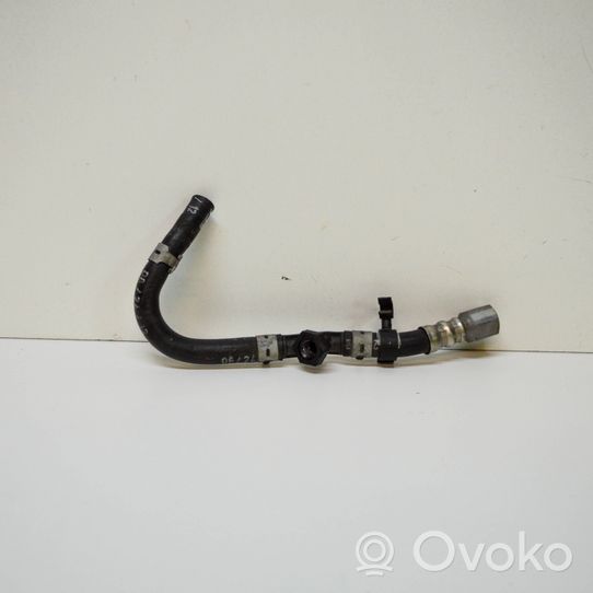 Volkswagen Touareg II Tubo carburante 7P0133689