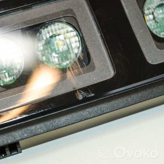 Volkswagen Golf VIII Éclairage lumière plafonnier avant 5H09447290C