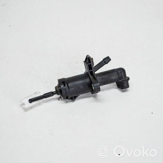 Volkswagen Polo Clutch slave cylinder 6Q0721388