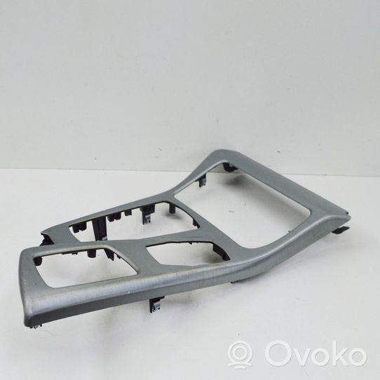 BMW 5 F10 F11 Altri elementi della console centrale (tunnel) 9206395