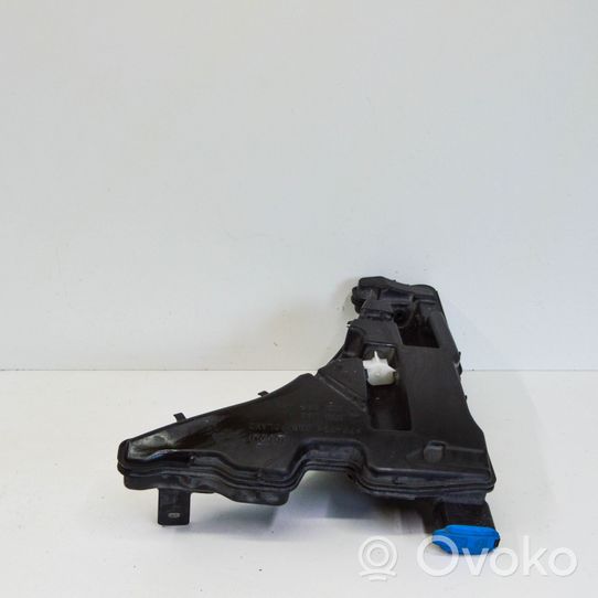 Audi A4 S4 B9 Zbiornik płynu spryskiwaczy lamp 8W0250