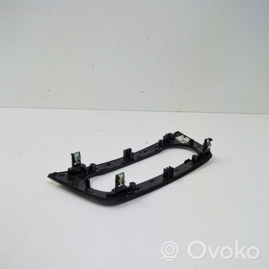 Mercedes-Benz GLE (W166 - C292) Tappo cornice del serbatoio A1666801207