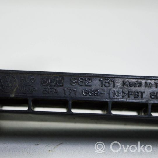 Audi A3 S3 8V Antena wewnętrzna 5Q0962131