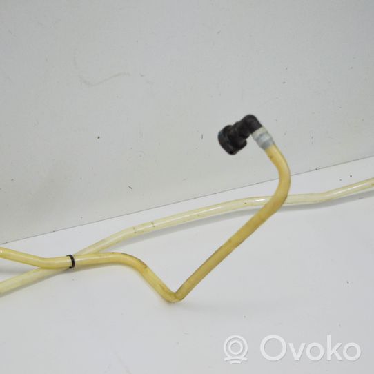 BMW 4 F32 F33 Fuel line pipe 7244739