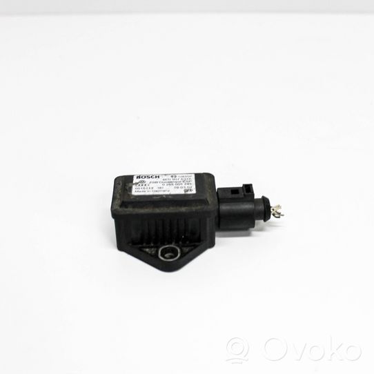 Audi A4 S4 B7 8E 8H Acceleration sensor 8E0907637A