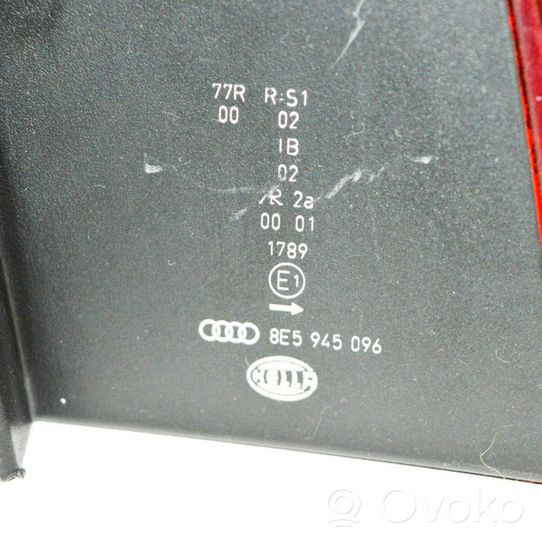 Audi A4 S4 B7 8E 8H Luci posteriori 8E5945096