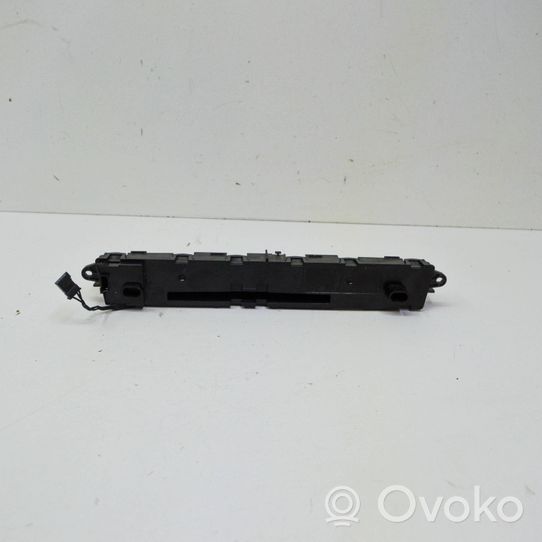 BMW 3 F30 F35 F31 Äänenvoimakkuuden ohjauskytkin 1065976