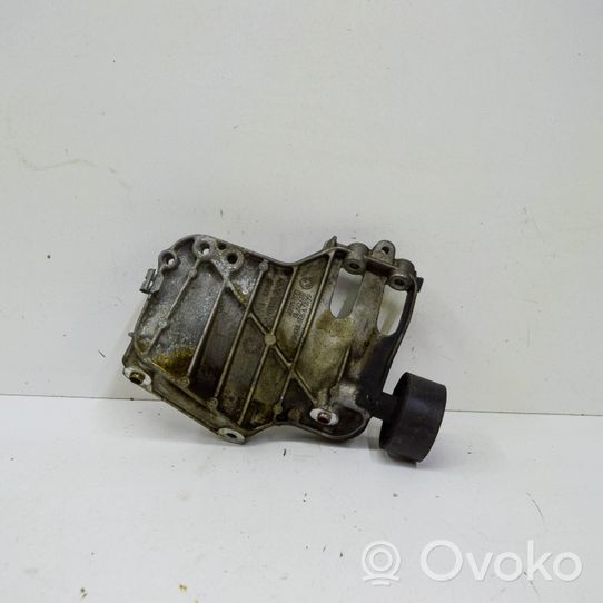 BMW 5 GT F07 A/C compressor mount bracket 7585167