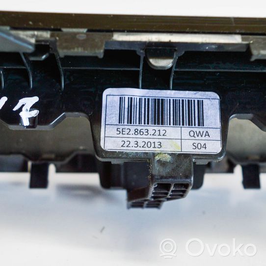 Skoda Octavia Mk3 (5E) Ramka drążka zmiany biegów 5E2863212