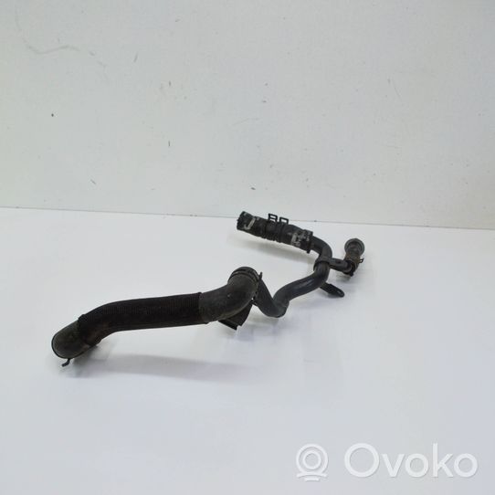 Volkswagen Tiguan Tuyau de liquide de refroidissement moteur 1K0121070BJ