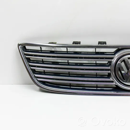 Volkswagen Phaeton Atrapa chłodnicy / Grill 