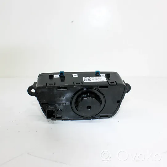 Audi A4 S4 B9 Включатель фонарей 4M0941531AS