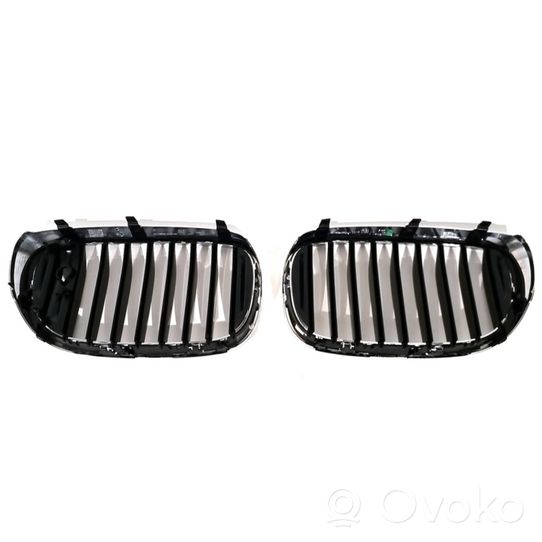 BMW 7 G11 G12 Grille calandre supérieure de pare-chocs avant 7357011