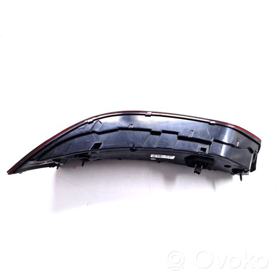 Audi Q7 4M Rear/tail lights 4M0945076