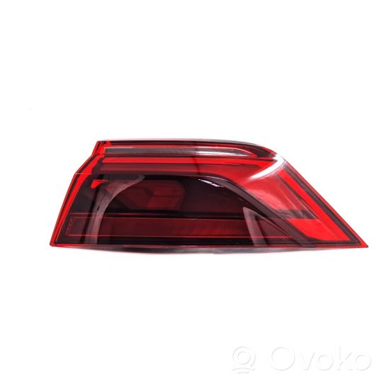 Audi Q8 Lampa tylna 4M8945092