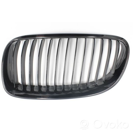 BMW 3 E90 E91 Maskownica / Grill / Atrapa górna chłodnicy 51137254969