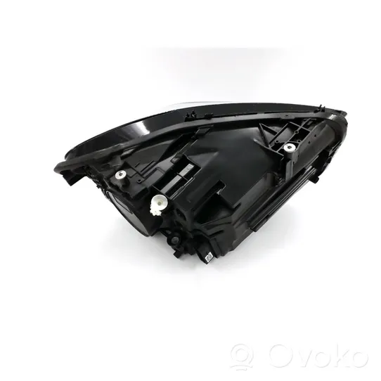 Mercedes-Benz B W247 Faro delantero/faro principal A2479061304