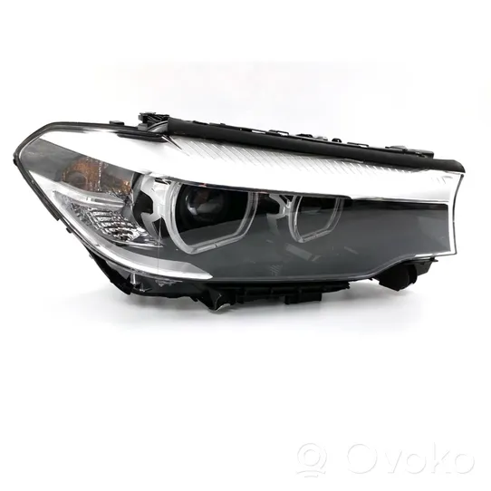 BMW 5 G30 G31 Lot de 2 lampes frontales / phare 8499111