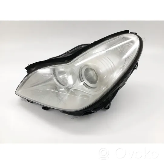 Mercedes-Benz CLS C219 Lampa przednia A2198204161