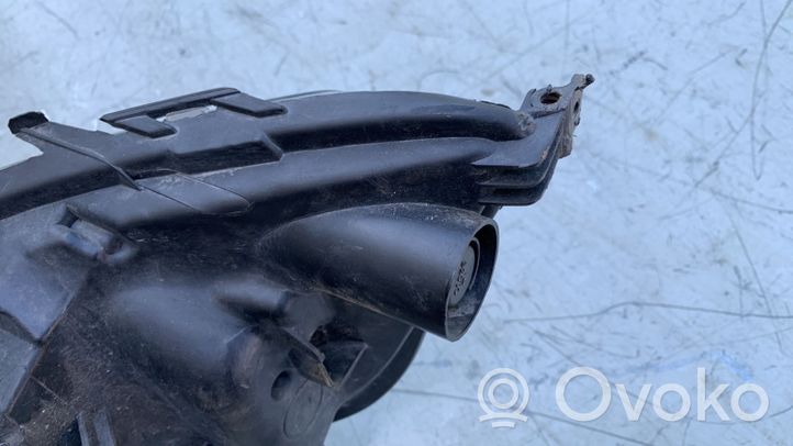 Opel Astra J Światło przeciwmgłowe przednie 13293623