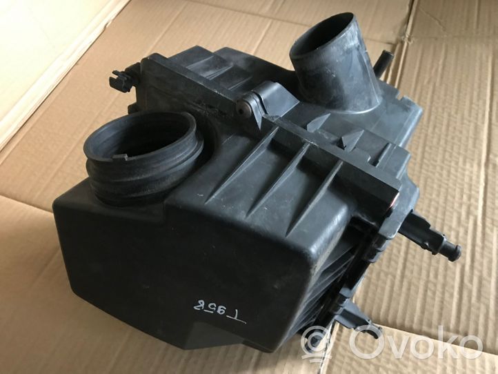 Opel Corsa D Boîtier filtre à air 13275926