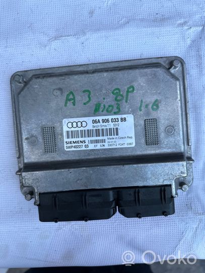 Audi A3 S3 8L Sterownik / Moduł ECU 06A906033BB