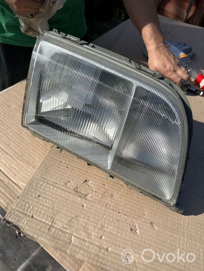 Mercedes-Benz S W140 Lampa przednia 1305235171