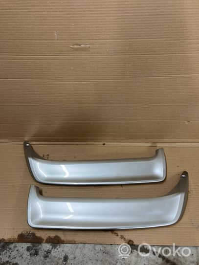 Nissan Qashqai Moulure inférieure de pare-chocs arrière 85086HV00A