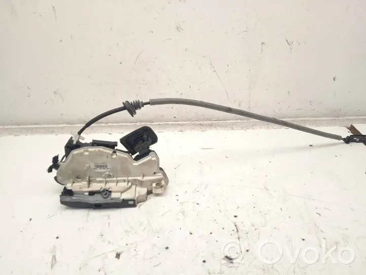 Volkswagen Beetle A5 Front door lock 5K1837015B