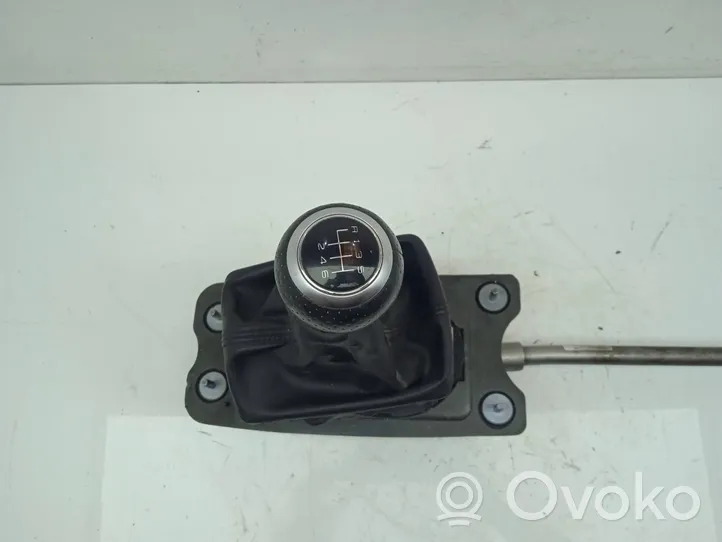 Audi A5 8T 8F Levier de changement de vitesse 8K0711025F